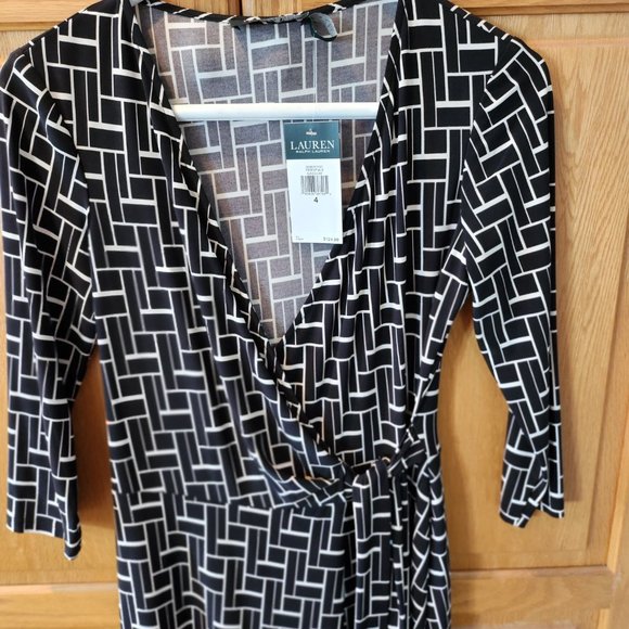 Dress - Picture 2 of 3